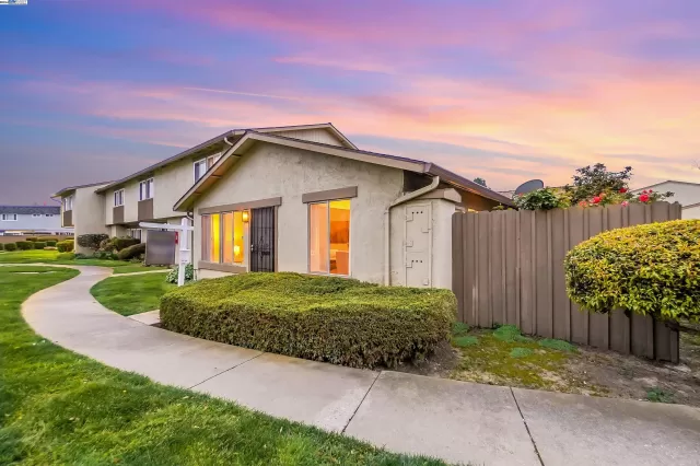 MLS: 41053315 Condo For Sale