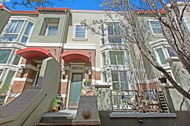 MLS: 41053356 Condo For Sale