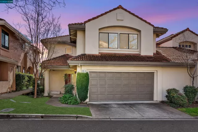 MLS: 41053367 Condo For Sale