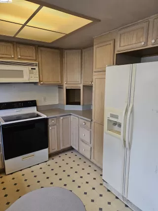 Photo #5: 41053389 Listing