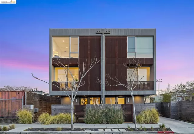 MLS: 41053391 Condo For Sale