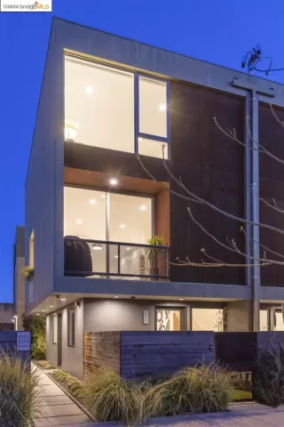 Photo #2: 41053391 Listing