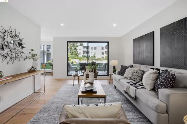 MLS: 41053413 Condo For Sale