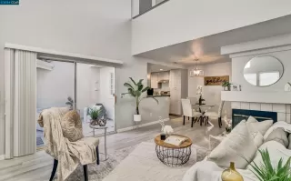 Photo #2: 41053425 Listing 