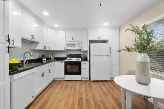 Photo #6: 41053505 Listing