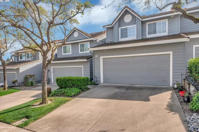 MLS: 41053554 Condo For Sale