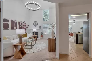 Photo #5: 41053554 Listing