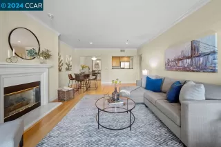 Photo #6: 41053618 Listing