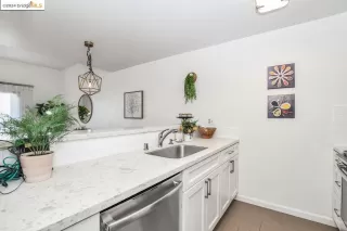 Photo #6: 41053664 Listing 