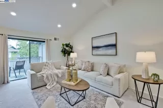 Photo #3: 41053712 Listing