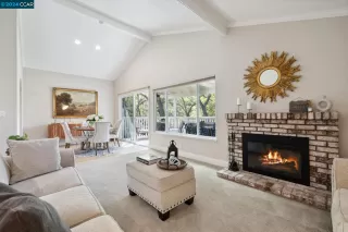 Photo #5: 41053813 Listing 