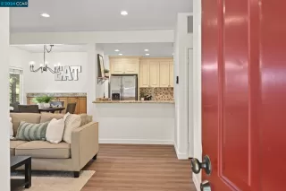 Photo #1: 41053827 Listing 