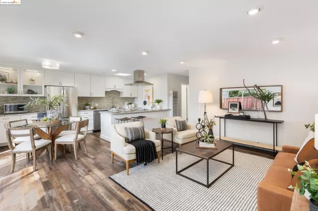 MLS: 41053856 Condo For Sale