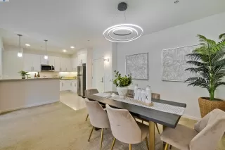 Photo #2: 41053887 Listing