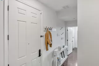 Photo #5: 41053952 Listing