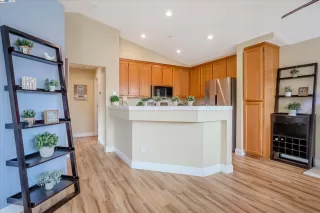 Photo #6: 41053981 Listing