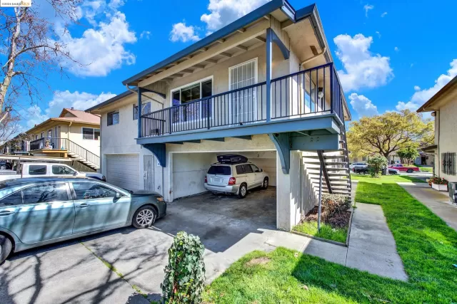 MLS: 41054009 Condo For Sale