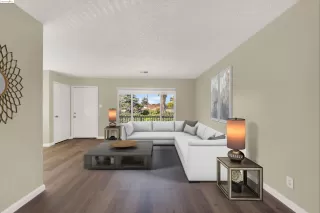 Photo #4: 41054009 Listing