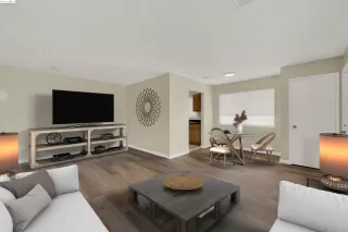 Photo #5: 41054009 Listing