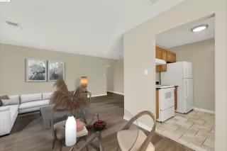 Photo #6: 41054009 Listing