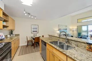 Photo #5: 41054032 Listing