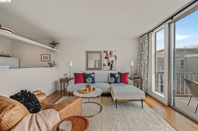 MLS: 41054131 Condo For Sale