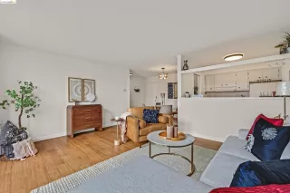 Photo #6: 41054131 Listing 