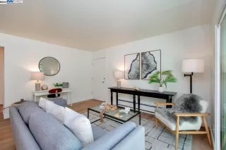 Photo #3: 41054132 Listing