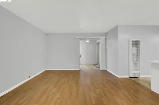 Photo #5: 41054137 Listing