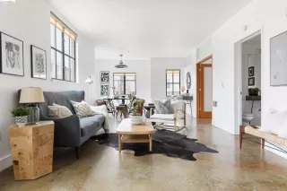 Photo #1: 41054195 Listing