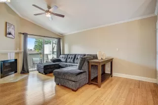 Photo #2: 41054291 Listing 