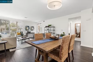 Photo #2: 41054298 Listing 