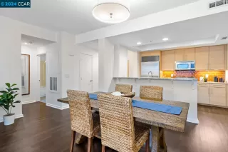 Photo #6: 41054298 Listing 