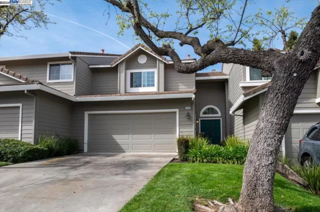 MLS: 41054349 Condo For Sale