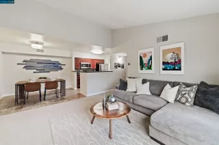 Photo #5: 41054353 Listing