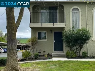 Click for more information on MLS # 41054354 : 13 MEADOWBROOK AVENUE More Details about MLS # 41054354 : 13 MEADOWBROOK AVENUE
