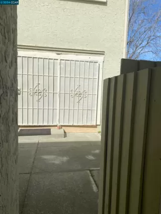 Photo #4: 41054354 Listing