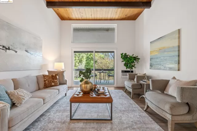 MLS: 41054393 Condo For Sale