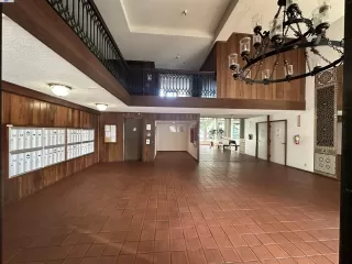 Photo #2: 41054401 Listing