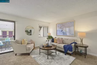 Photo #2: 41054493 Listing