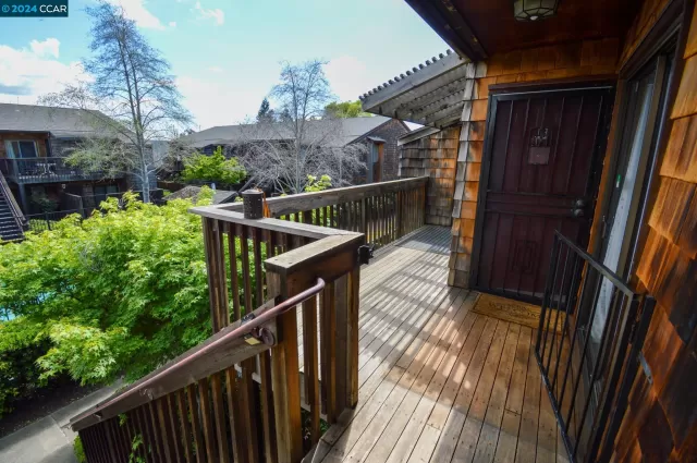 MLS: 41054517 Condo For Sale