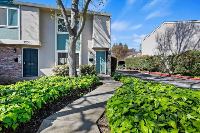 MLS: 41054570 Condo For Sale