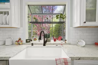 Photo #2: 41054642 Listing