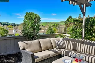 Photo #2: 41054673 Listing