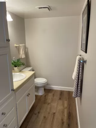 Photo #6: 41054696 Listing