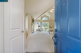 Photo #2: 41054706 Listing