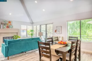 Photo #6: 41054773 Listing