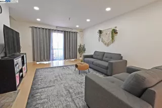 Photo #5: 41054789 Listing