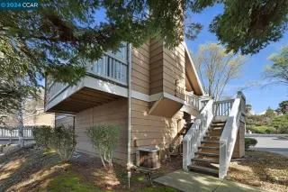 Photo #2: 41054829 Listing