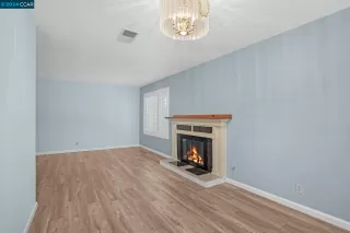 Photo #4: 41054902 Listing